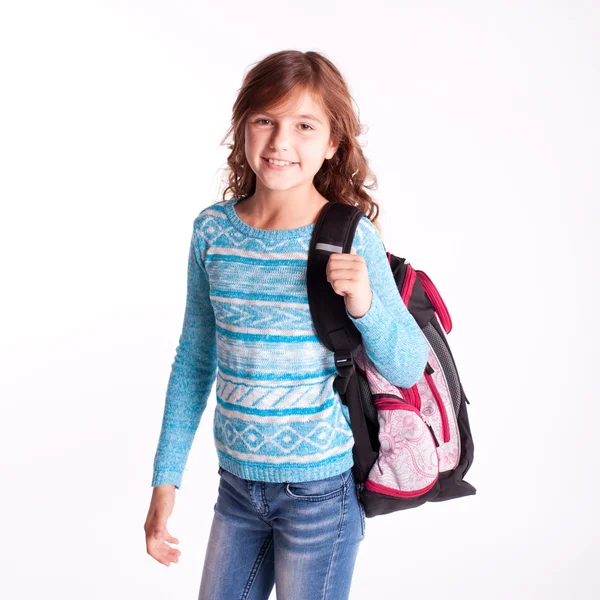 Kız holding okul çantası