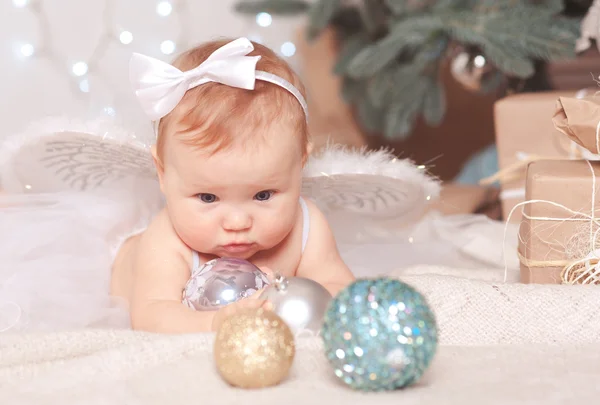 Schattig baby meisje — Stockfoto