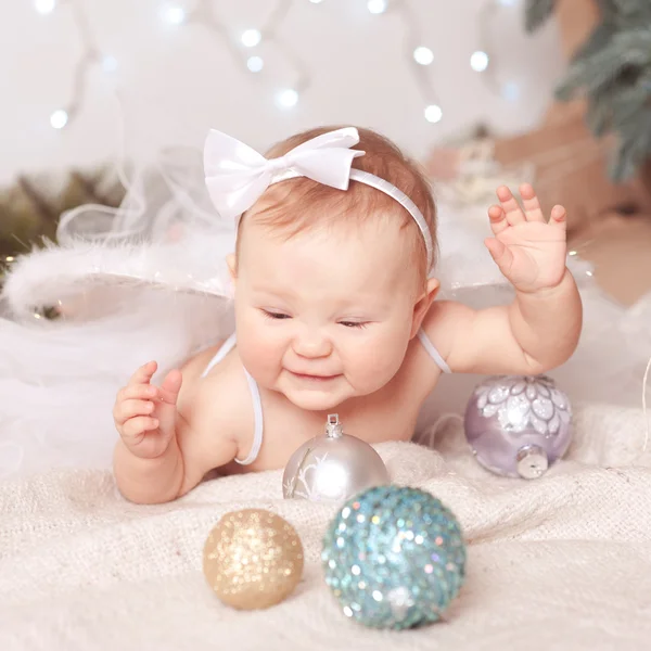 Laughing babymeisje — Stockfoto