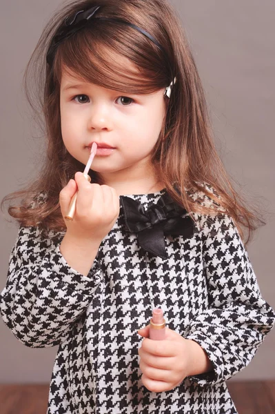 Malá stylová dívka — Stock fotografie