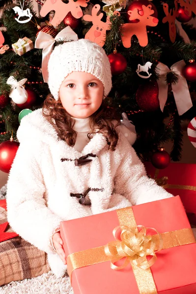 Little girl at Christmas eve — Stock Photo, Image