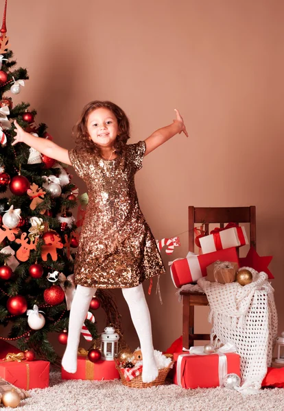 Menina na véspera de Natal — Fotografia de Stock