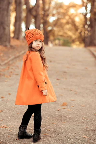 Menina elegante bebê — Fotografia de Stock