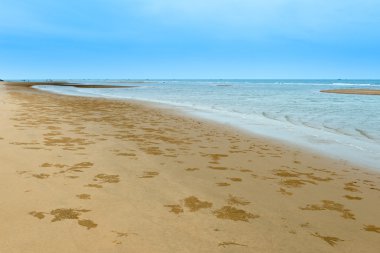 Güzel bir plaj kum ve deniz