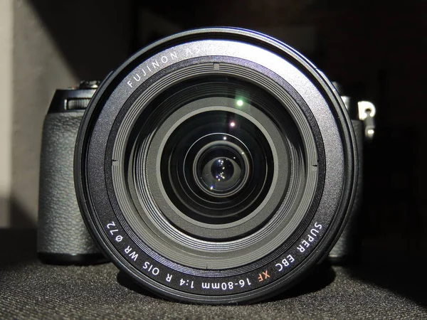 Fujifilm S10 Μαύρο Φακό 80Mm Νέα Για Τέλος Του 2020 Royalty Free Φωτογραφίες Αρχείου