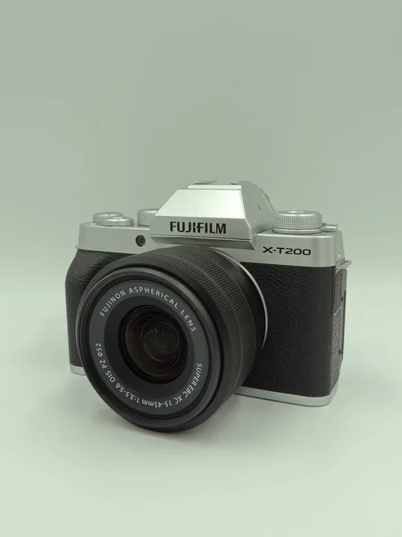 Fujifilm T200 Spegelfritt Kamersilver Med Svart Fujifilm 45Mm Ois Lins — Stockfoto