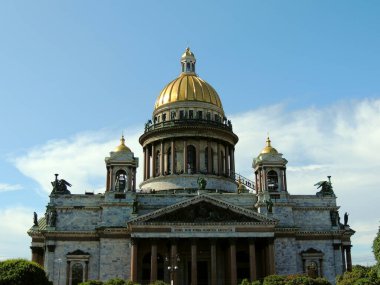 St. Petersburg 'daki St. Isaac Katedrali. St. Petersburg 'un en eski manzarası..