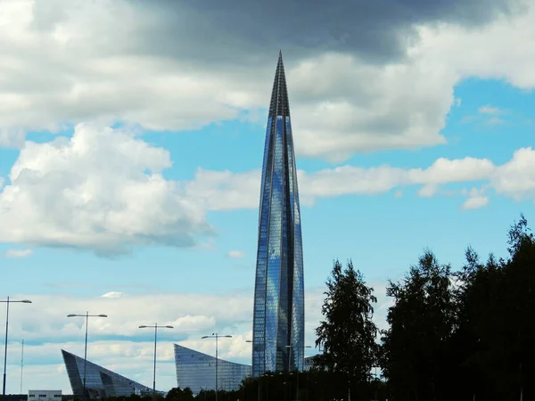ラフタ センター Lakta Center サンクトペテルブルクのラフタにある公共およびビジネス複合施設である サンクトペテルブルクで最も高く 最も近代的な建物 ロシアの誇り ガスプロムのファルスの非公式の名前 — ストック写真