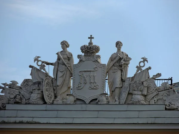 Più Antiche Attrazioni Della Città San Pietroburgo Contro Cielo Natura — Foto Stock