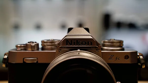 Nikon Kropp Med Lins Nytt 2021 Den Ikoniska Spegelfria Kameran — Stockfoto