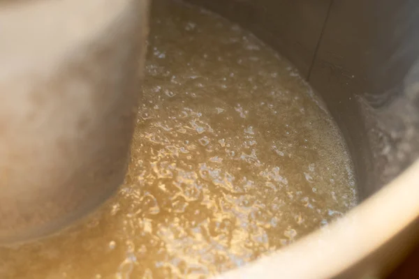 Bier bira tankının en üst görüntüsü.