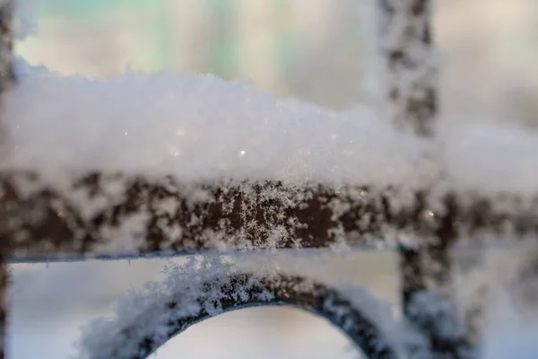 Cerca Congelada Neve Neve Perto — Fotografia de Stock