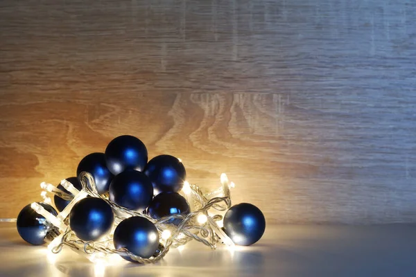Χριστούγεννα Και Πρωτοχρονιά Πρότυπο Από Μπλε Γυαλιστερό Αφρώδη Ματ Μπάλες — Φωτογραφία Αρχείου