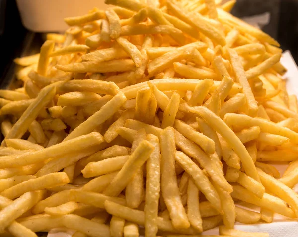 Freshly Fried Golden Fries — Stock Photo, Image