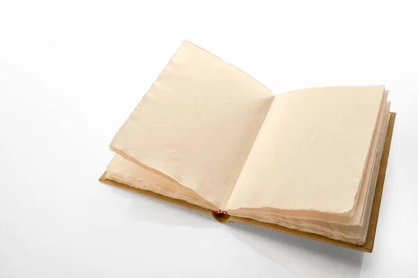 Ανοικτό Βιβλίο Αντίκες Στυλ Σελίδες Από Ακατέργαστο Χαρτί Οδοντωτές Άκρες — Φωτογραφία Αρχείου