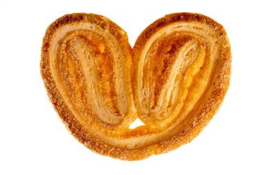 Kelebek böreği, Palmier kurabiyesi beyaz arka planda izole edilmiş.