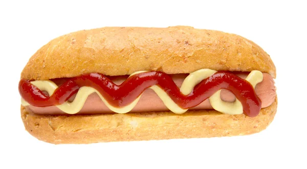 Cachorro quente com mostarda e ketchup isolado em branco — Fotografia de Stock