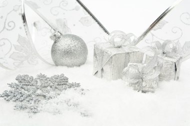 Kar tanesi s gümüş kurdele ile Noel baubles, Hediyelik eşya, gümüş