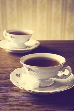 İki bardak çay vintage etkisi ile eski moda resim