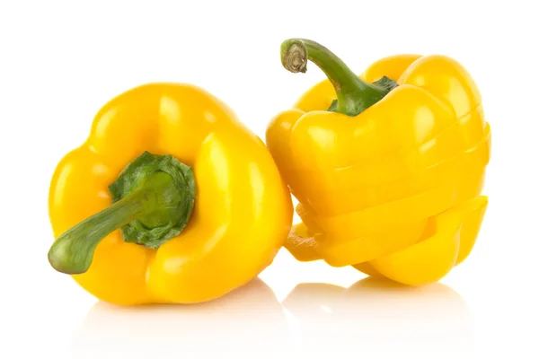 Studio shot of slices of yellow bell peppers on white — Stock Photo, Image