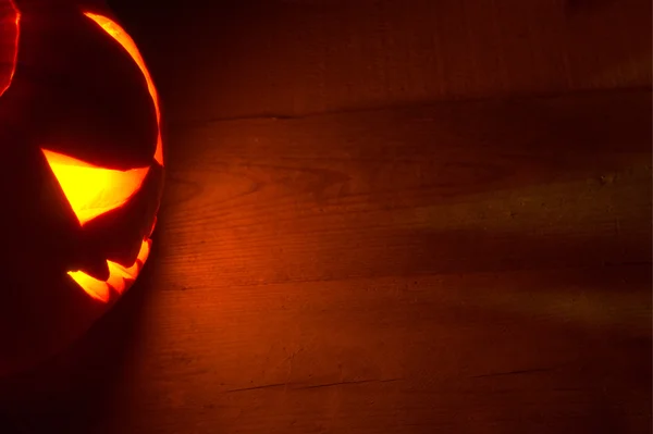 Spooky Halloween sfondo rosso con jack o lanterna — Foto Stock