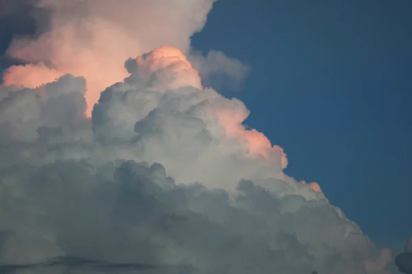 Storm moln på himlen — Stockfoto