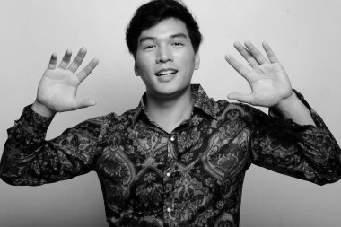 Asyalı adam portresi