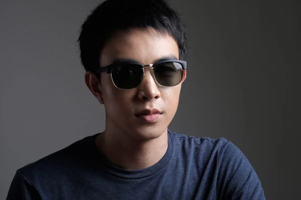 Asian man portrait with retro sunglasses — Stock Photo, Image