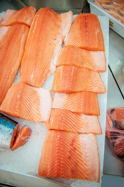 Fresh salmon fillet in the shop — Stock Photo, Image