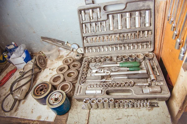Uitrusting van hulpmiddelen. auto reparatie — Stockfoto