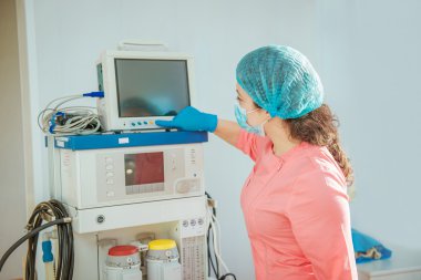 Ameliyathanede anestezi uzmanı