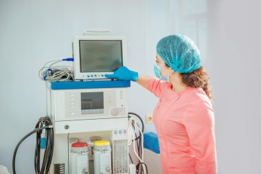 Ameliyathanede anestezi uzmanı