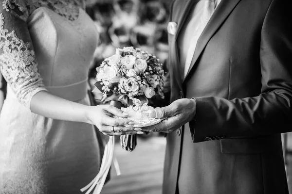 Весілля, наречена і наречений , — стокове фото