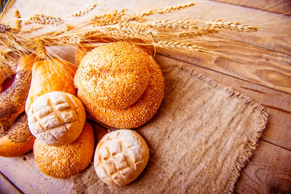 Pão. vários tipos de pão — Fotografia de Stock