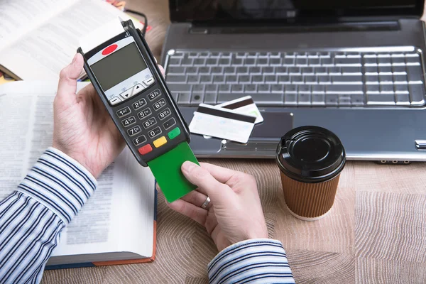 Payment terminal in the office. — ストック写真