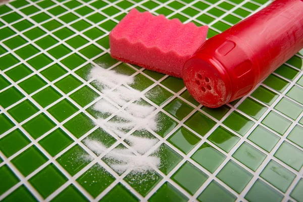 Washing the tiles in the bathroom — Stock Photo, Image