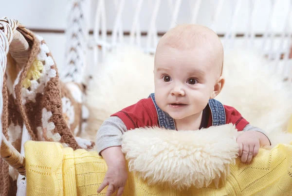 Portretul unui copil în studio — Fotografie, imagine de stoc