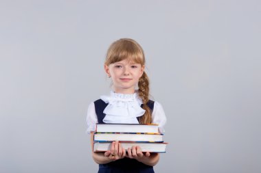 kitap ile güzel güzel kız öğrenci
