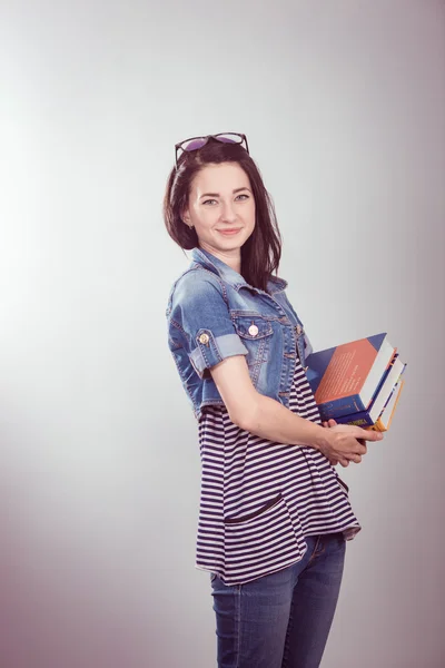 Joven y hermosa estudiante con libros —  Fotos de Stock