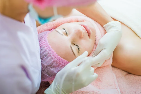 Cosmetology, injection of hyaluronic acid — Stock Photo, Image