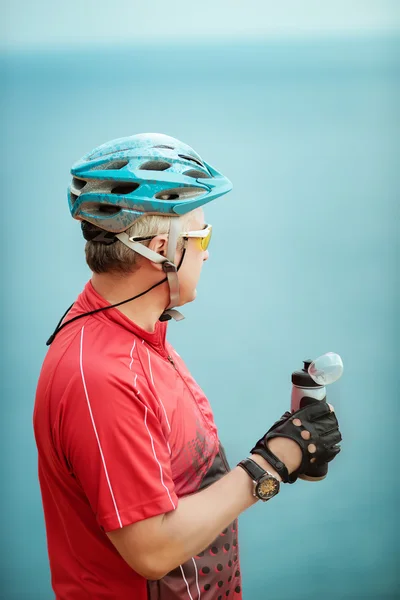 Bisikletçi. yakın çekim portre — Stok fotoğraf