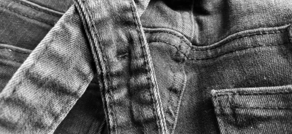 Módní Džínové Oblečení Detaily Švy Hrubém Denimu Černobílá Fotografie — Stock fotografie