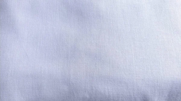 鉄の滑らかな白い綿の生地 白地だ テーブルクロス又はシート — ストック写真