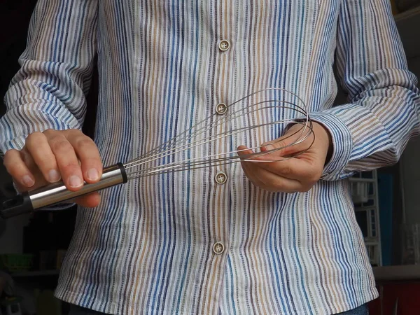 Women Hands Hold Metal Whisk Whipping Kneading Kitchen Cooking Utensils — Stockfoto