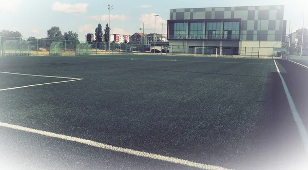 Voetbalveld Met Markeringen Voetbalstadion Sportachtergrond Sportcentrum Stad Vintage Retro Stijl — Stockfoto