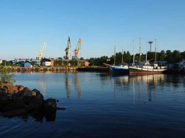Petrosawodsk Russland Juli 2021 Hafen Mit Frachtkränen Und Schiffen Vergnügen — Stockfoto