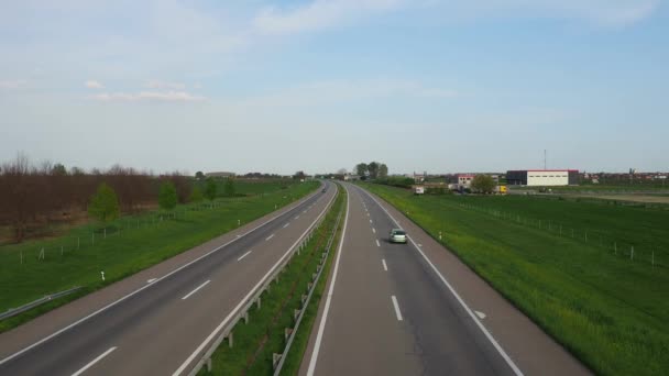 Sremska Mitrovica Serbia Septiembre 2021 Los Coches Pasan Diferentes Direcciones — Vídeo de stock