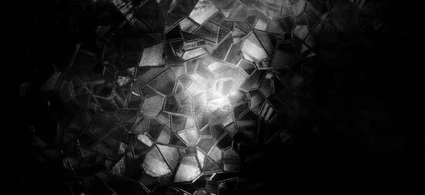 Fondo de vidrio en relieve. Monocromo de vidrio corrugado. Refracción de la luz en una superficie transparente lleno de baches bajo la luz de fondo. El juego de luces blancas y grises. Zonas negras. Fondo abstracto —  Fotos de Stock