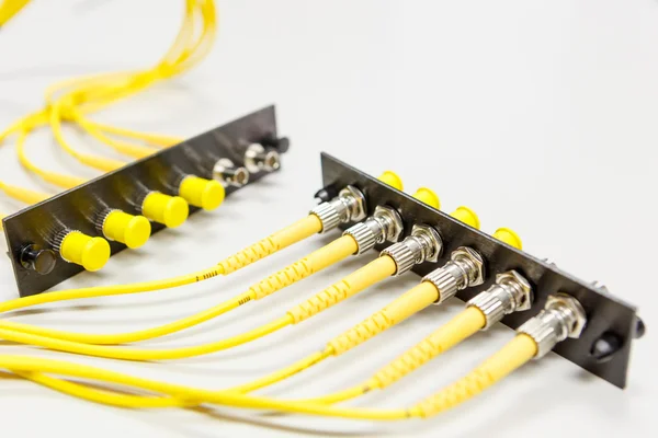 Cable de fibra óptica para sistema de red — Foto de Stock