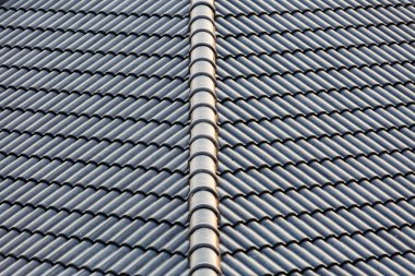 çatı kiremit için ev kurmak yığınları ile yapım aşamasında